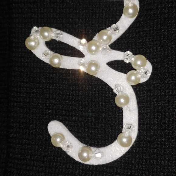 Fashion sunglasses and winter hat - Picture 11 of 13